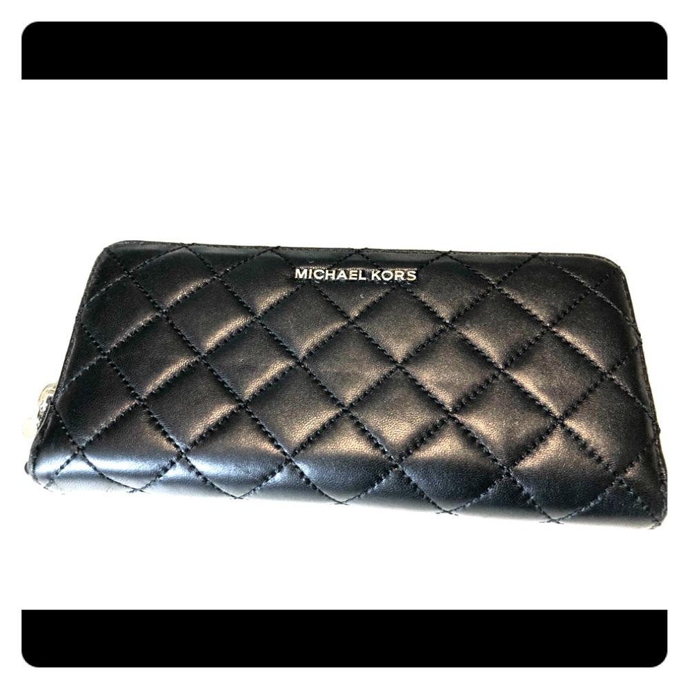 Michael Kors Quilted Wallet